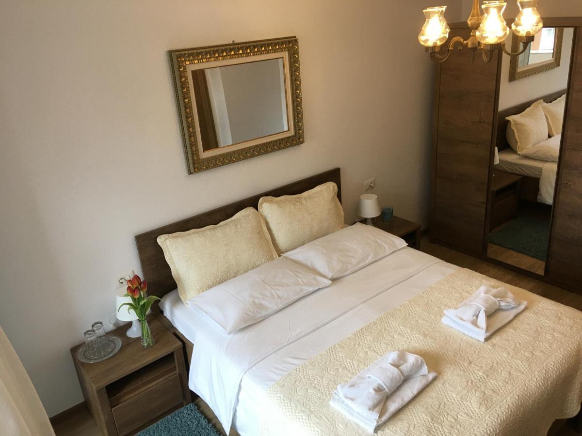 Elegantza Suites Braşov Buitenkant foto
